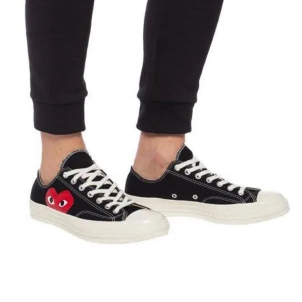 Comme des Garçons PLAY X Converse One Heart Low-Top Chuck Taylor Sneakers